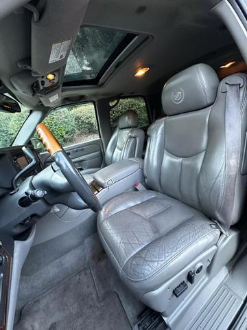 used 2004 Cadillac Escalade car, priced at $6,899