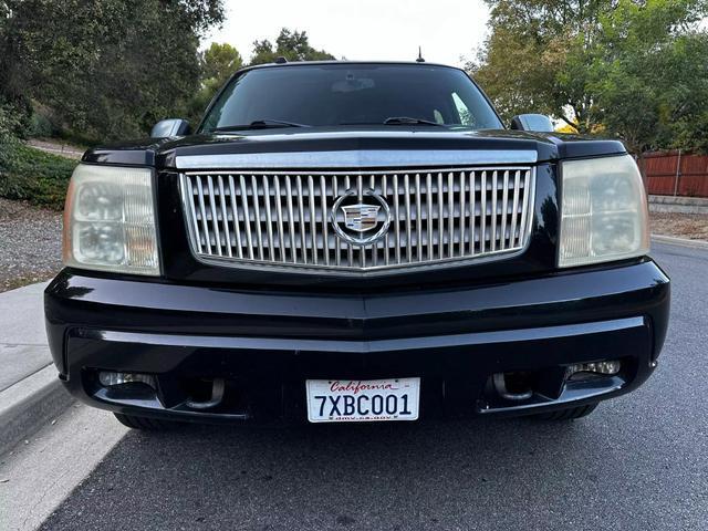 used 2004 Cadillac Escalade car, priced at $6,899