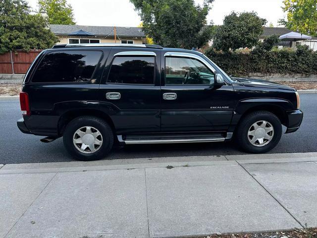 used 2004 Cadillac Escalade car, priced at $6,899