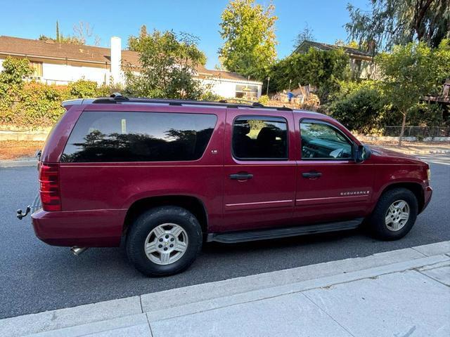 used 2007 Chevrolet Suburban car, priced at $6,495