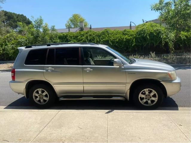 used 2001 Toyota Highlander car, priced at $5,999