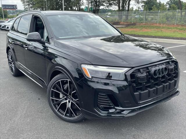 new 2025 Audi Q7 car, priced at $77,890