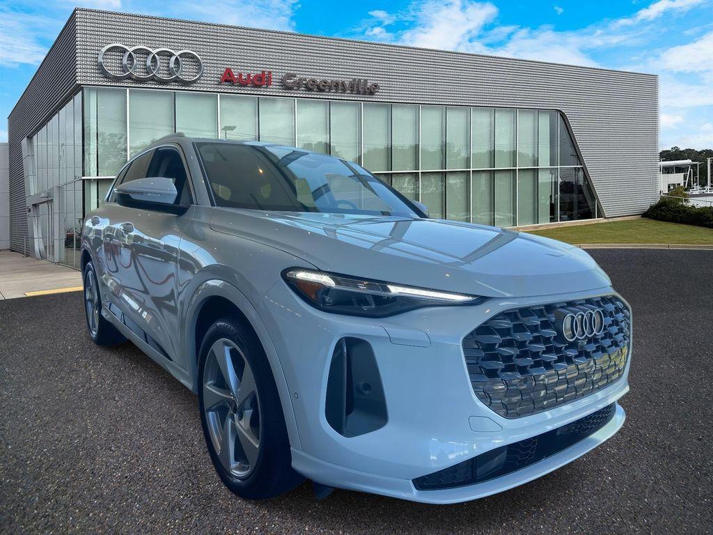 new 2025 Audi Q5 car, priced at $64,250