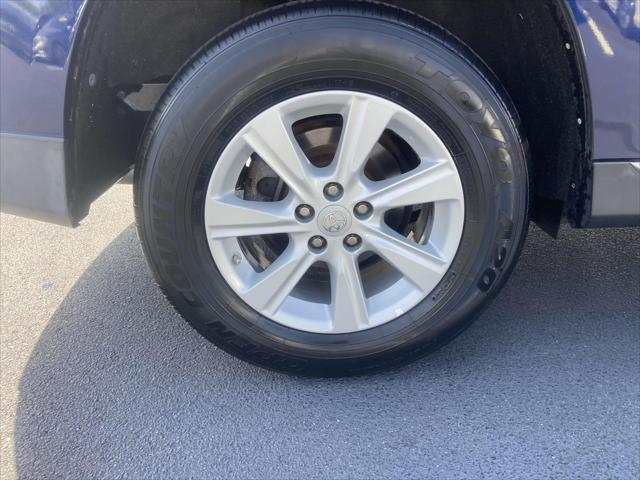 used 2013 Toyota Highlander car, priced at $14,999