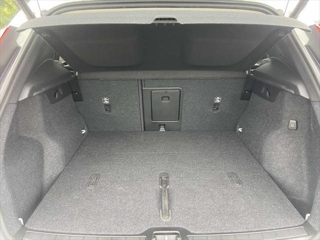 used 2025 Volvo XC40 car, priced at $43,497
