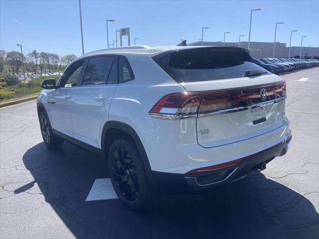new 2025 Volkswagen Atlas Cross Sport car, priced at $45,916