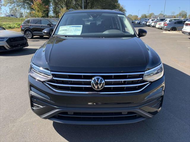 new 2024 Volkswagen Tiguan car, priced at $31,016