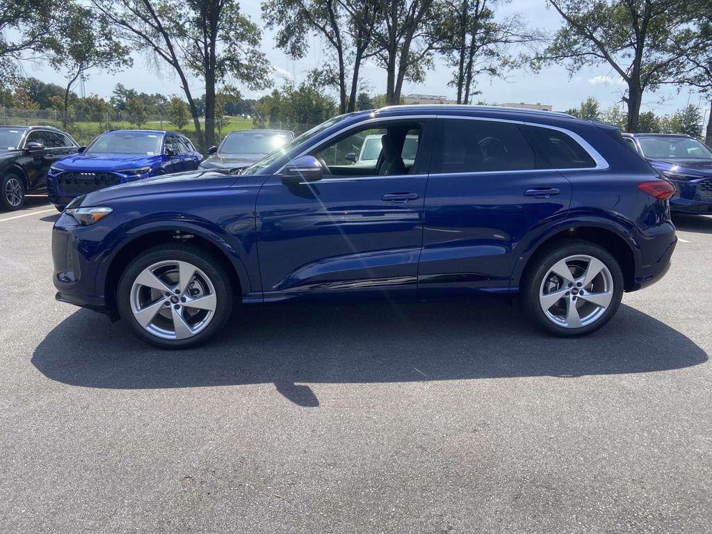 new 2025 Audi Q5 car, priced at $61,950