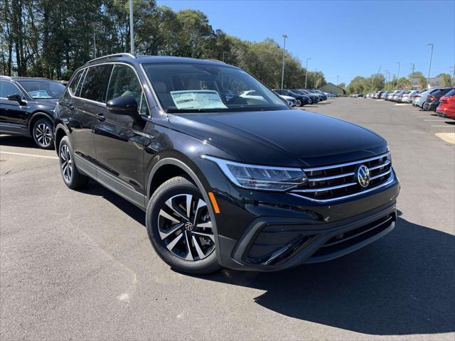 new 2024 Volkswagen Tiguan car, priced at $31,016