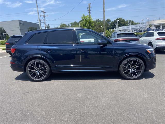 new 2025 Audi Q7 car, priced at $77,890