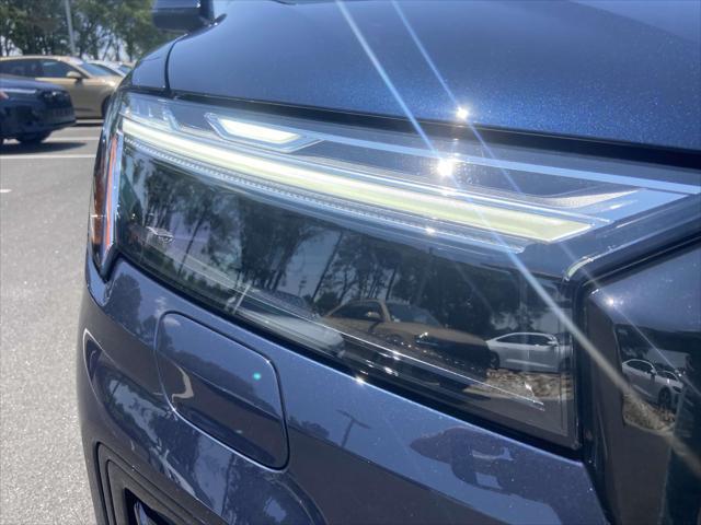 new 2025 Audi Q7 car, priced at $77,890