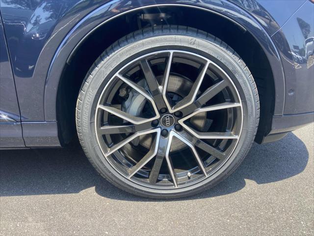 new 2025 Audi Q7 car, priced at $77,890