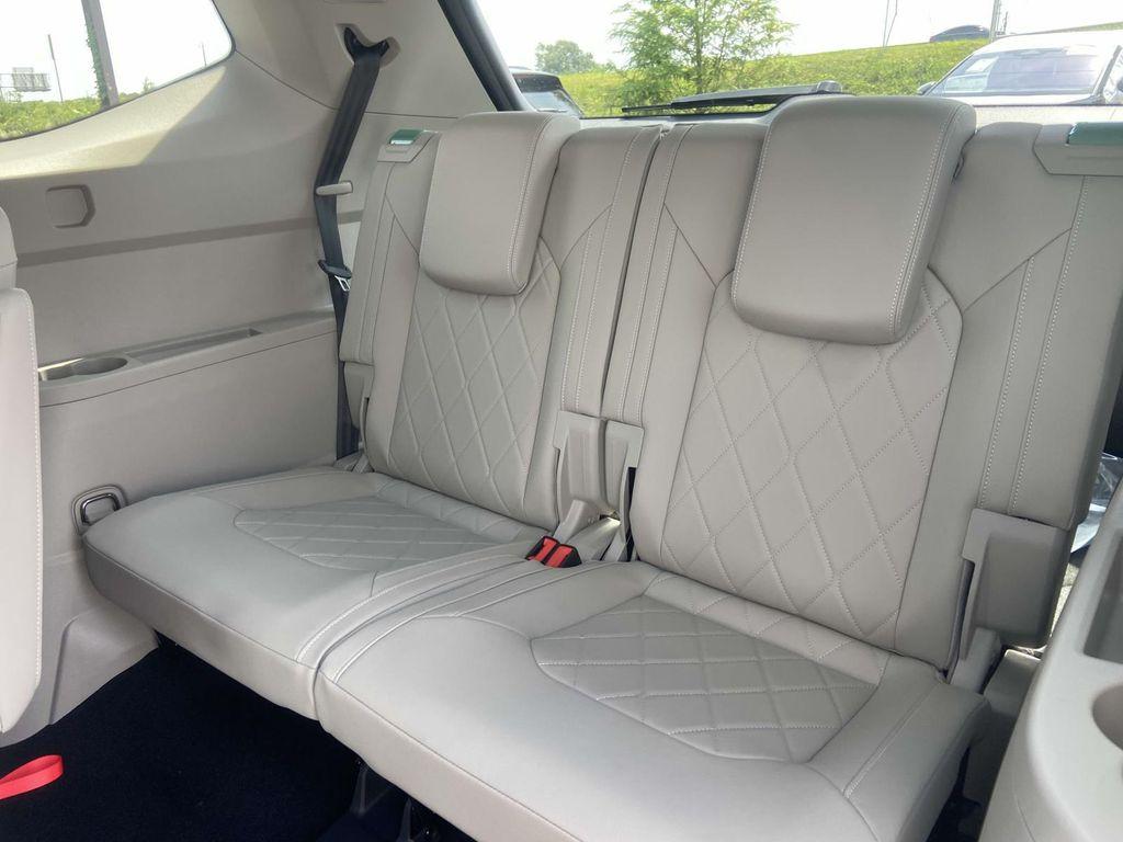 new 2026 Volkswagen Atlas car, priced at $57,551