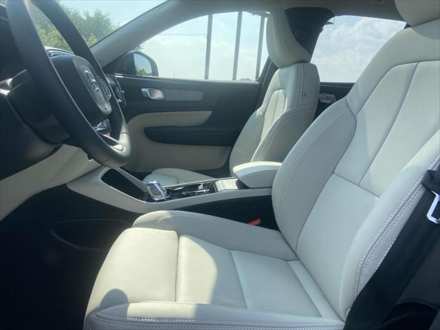 new 2025 Volvo XC40 car, priced at $48,335