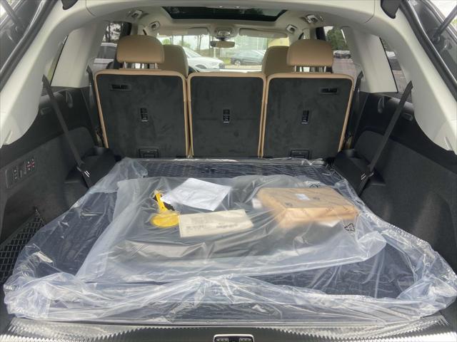 new 2025 Audi Q7 car, priced at $78,070