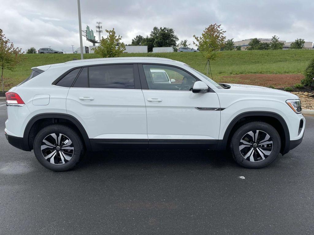new 2025 Volkswagen Atlas Cross Sport car, priced at $39,316