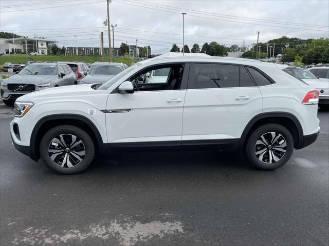new 2025 Volkswagen Atlas Cross Sport car, priced at $39,316