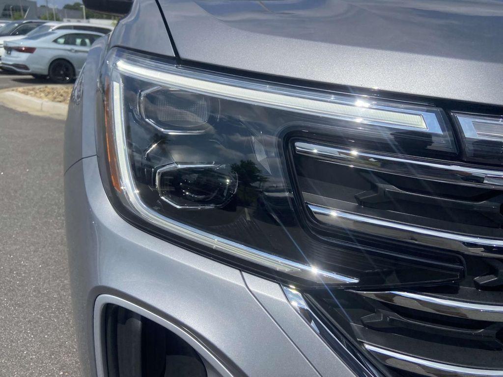 new 2026 Volkswagen Atlas car, priced at $48,333