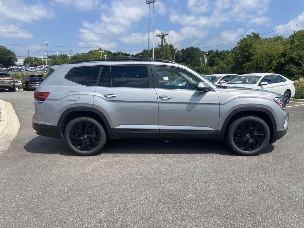 new 2026 Volkswagen Atlas car, priced at $48,333