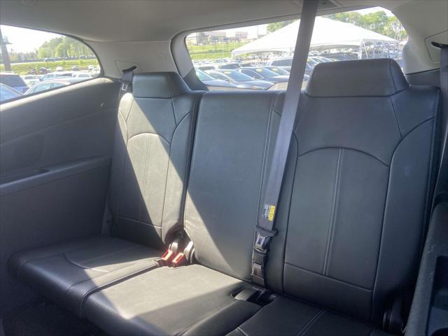 used 2015 Chevrolet Traverse car, priced at $8,999