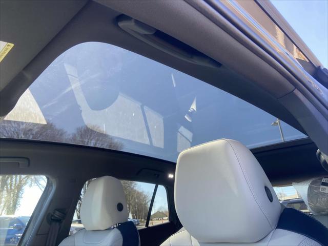 new 2025 Volkswagen ID.4 car, priced at $55,816