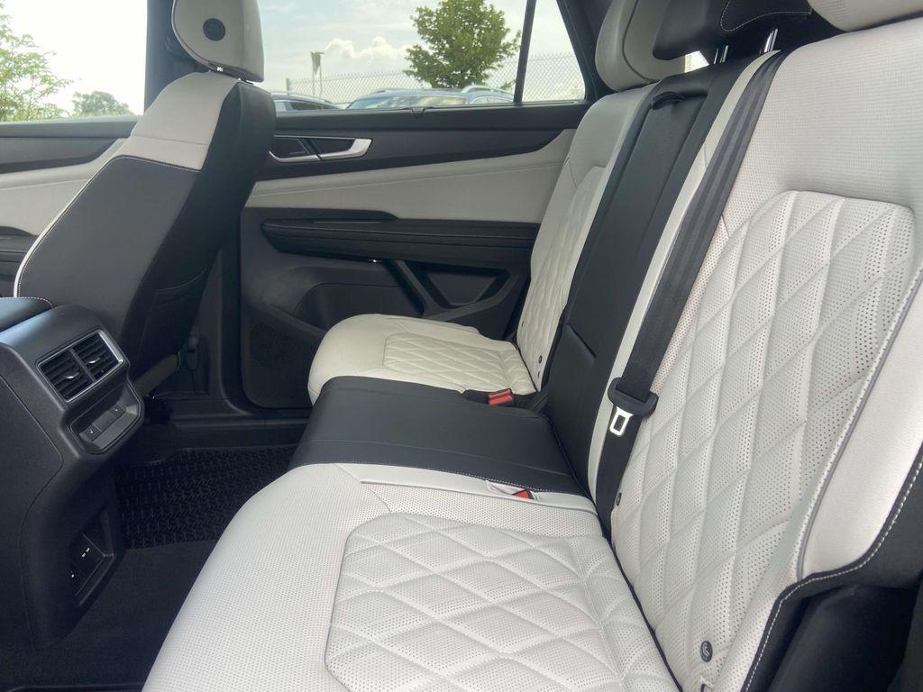 new 2026 Volkswagen Atlas Cross Sport car