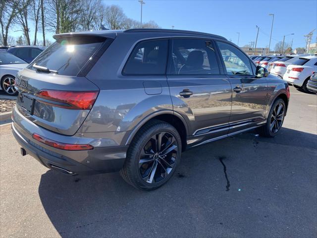 new 2025 Audi Q7 car, priced at $76,690