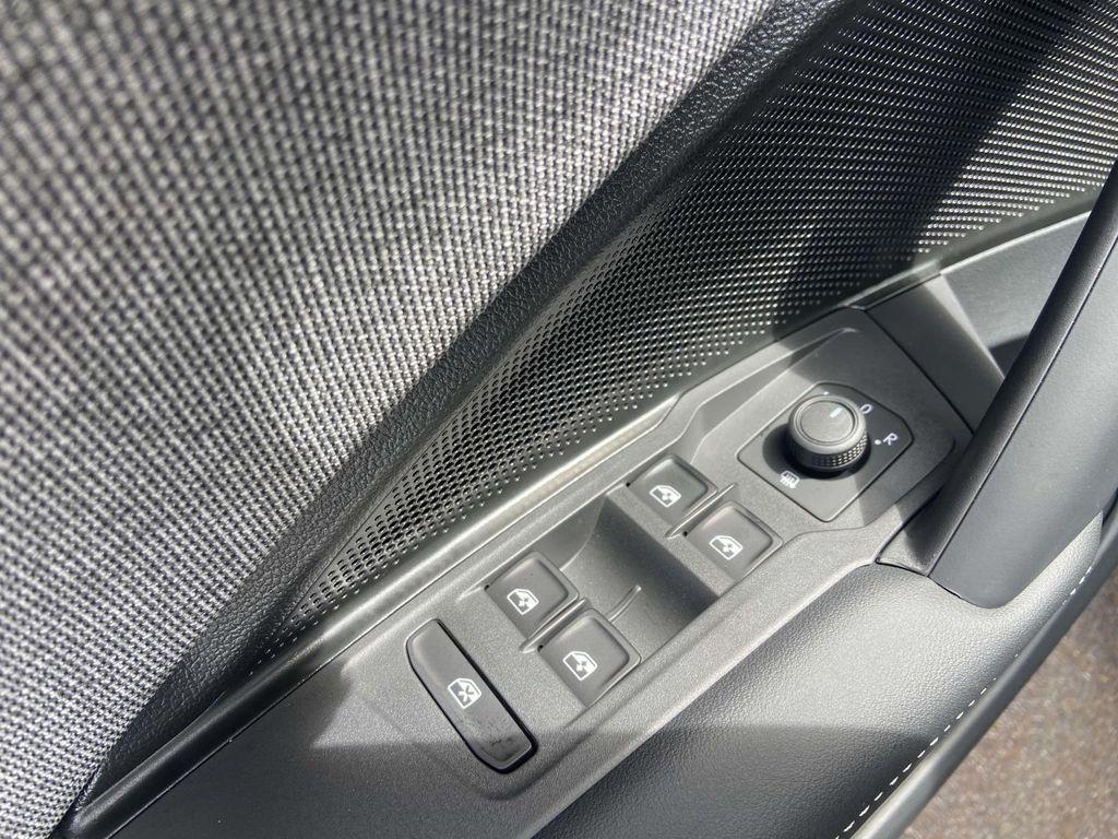 new 2025 Volkswagen Tiguan car, priced at $32,160