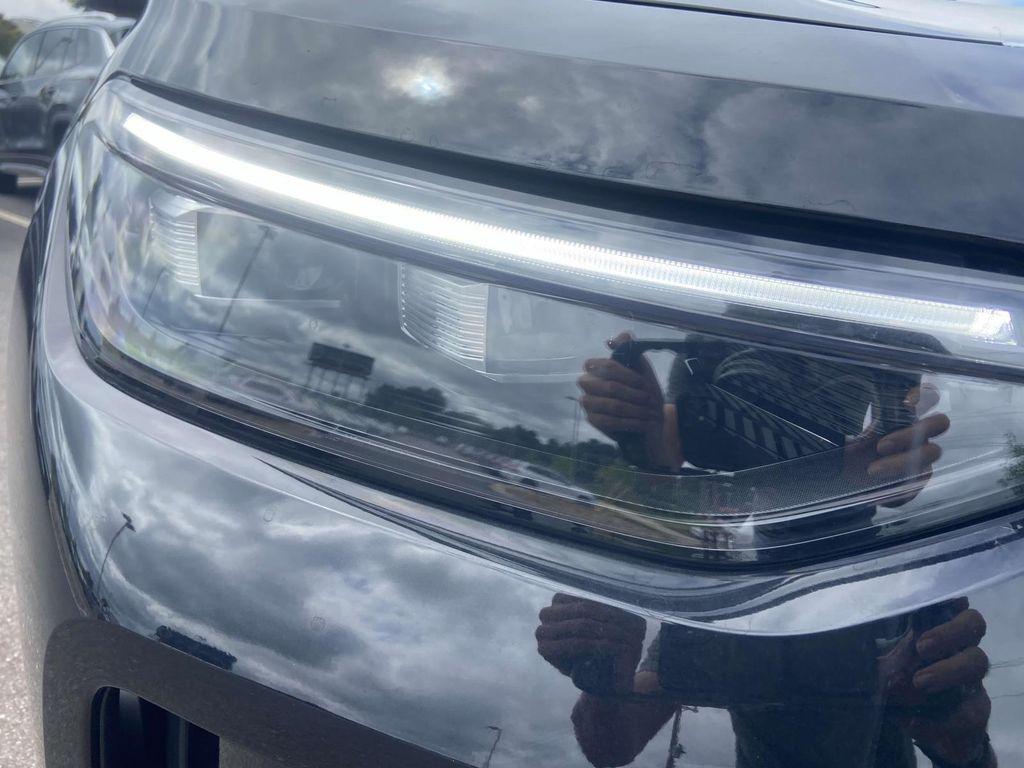 new 2025 Volkswagen Tiguan car, priced at $32,160