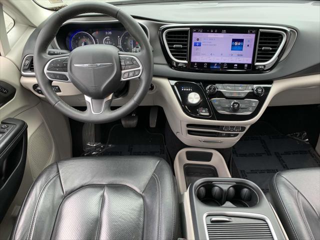 used 2022 Chrysler Pacifica car, priced at $26,999