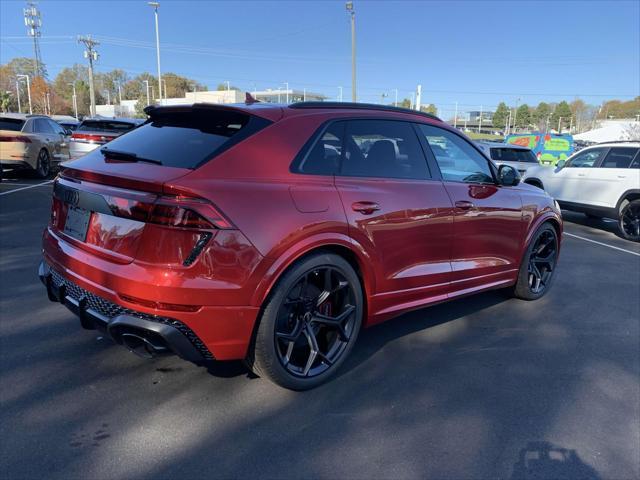 new 2025 Audi RS Q8 car, priced at $160,190