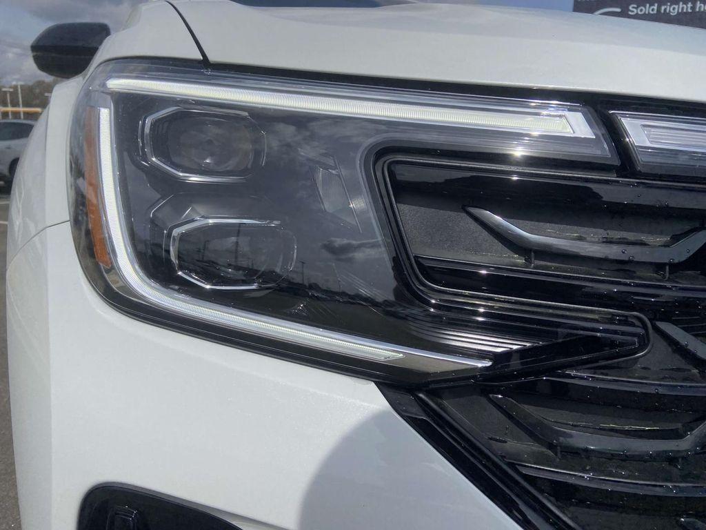 new 2025 Volkswagen Atlas Cross Sport car, priced at $52,291