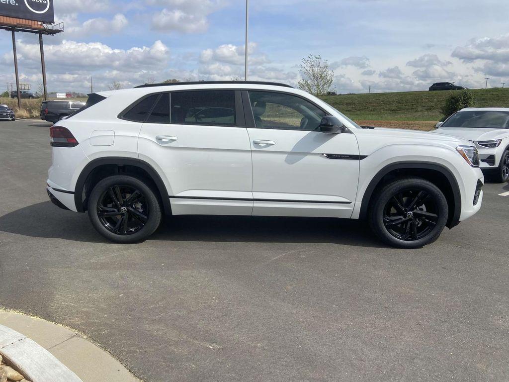 new 2025 Volkswagen Atlas Cross Sport car, priced at $52,291