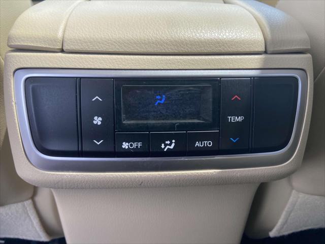 used 2015 Toyota Highlander car, priced at $17,999
