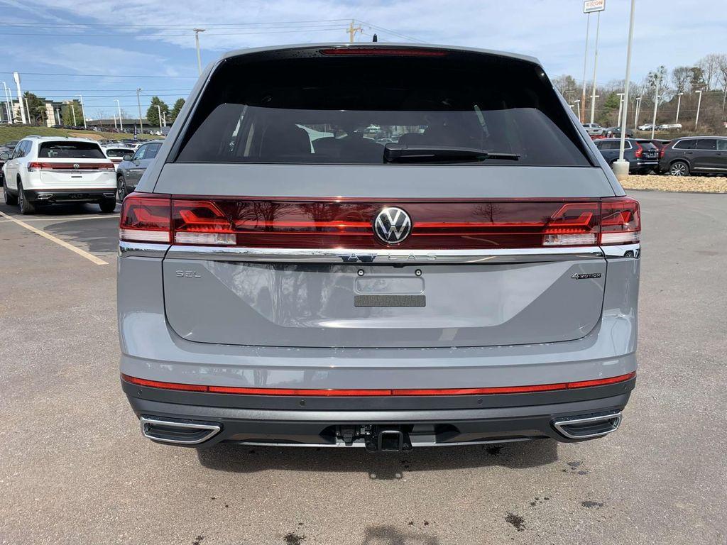 new 2025 Volkswagen Atlas car, priced at $48,936
