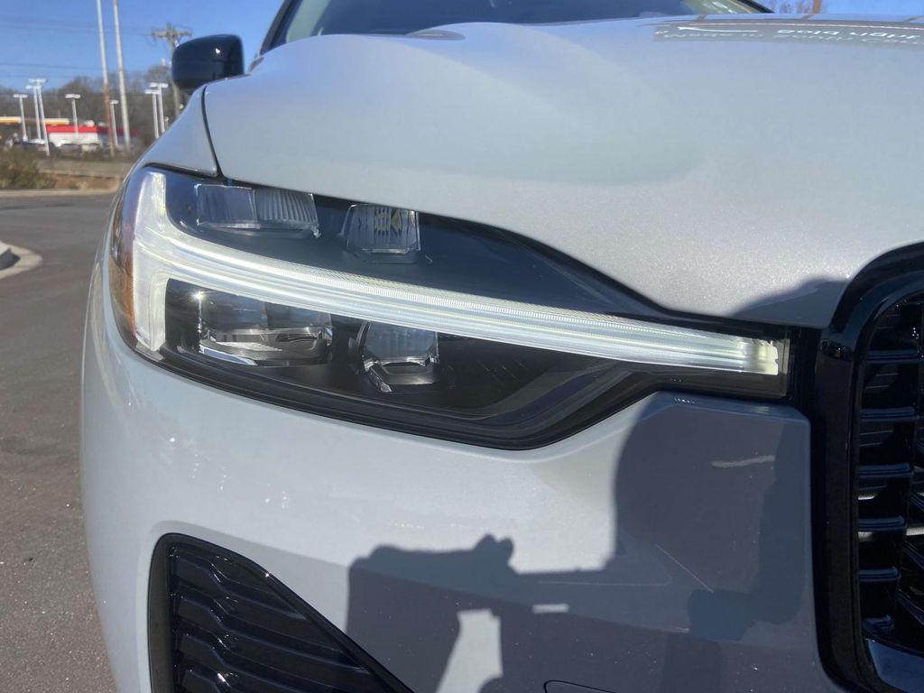 new 2025 Volvo XC60 car, priced at $48,345
