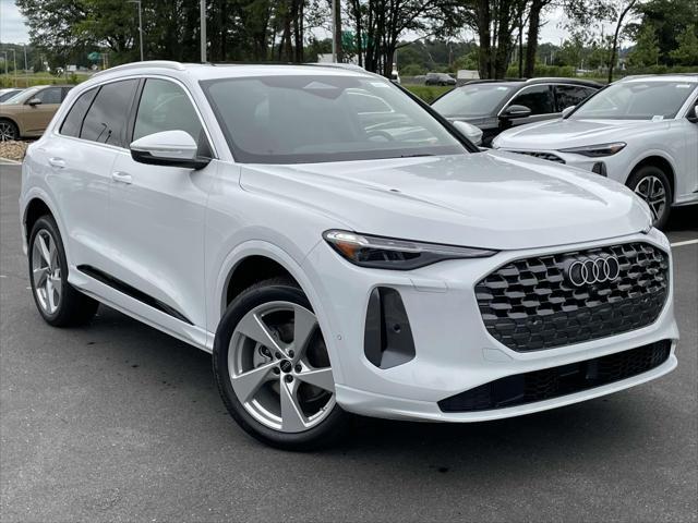 new 2025 Audi Q5 car, priced at $60,975