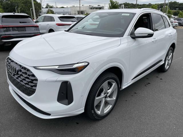 new 2025 Audi Q5 car, priced at $60,975