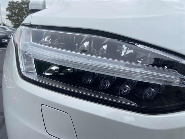 new 2025 Volvo XC90 car, priced at $69,997