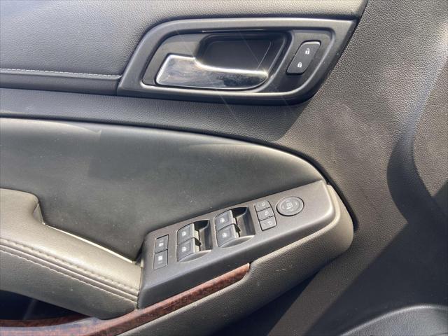 used 2016 GMC Yukon car, priced at $19,999