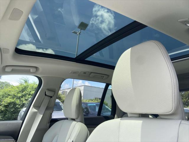 new 2025 Volvo XC90 Plug-In Hybrid car, priced at $68,995