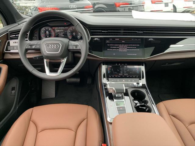 new 2025 Audi Q7 car, priced at $76,690