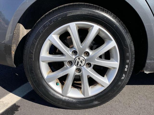 used 2010 Volkswagen Jetta car, priced at $4,999