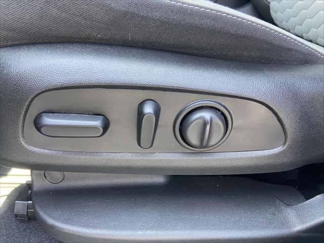 used 2021 Chevrolet Equinox car, priced at $18,999
