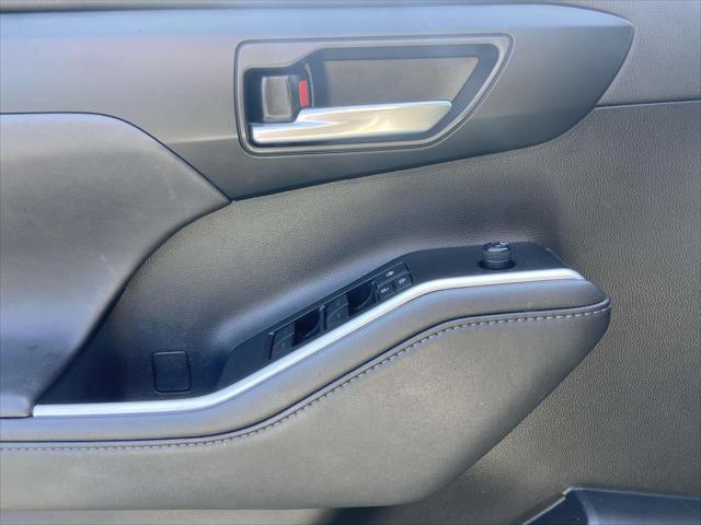 used 2021 Toyota Highlander car, priced at $30,799