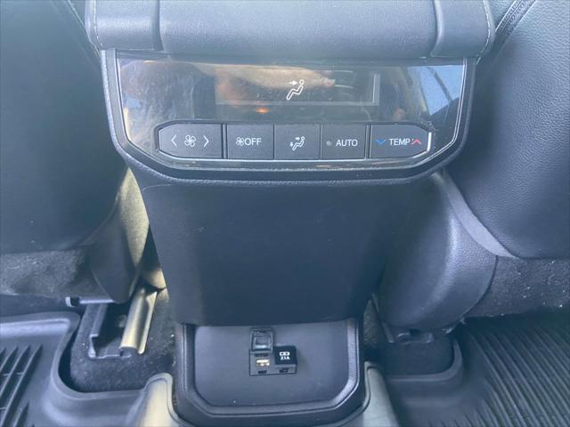 used 2021 Toyota Highlander car, priced at $30,799