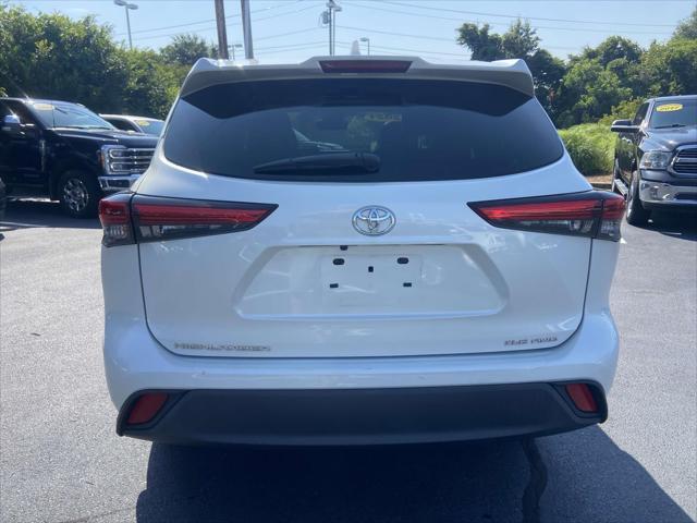 used 2021 Toyota Highlander car, priced at $30,799