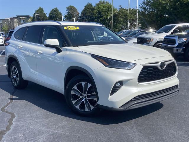used 2021 Toyota Highlander car, priced at $30,799