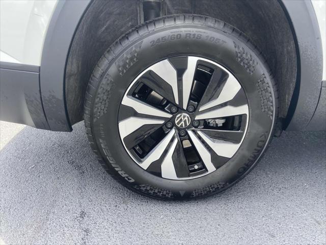 used 2025 Volkswagen Atlas car, priced at $41,999