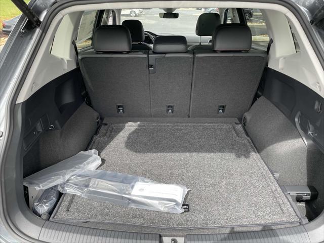 new 2024 Volkswagen Tiguan car, priced at $33,981